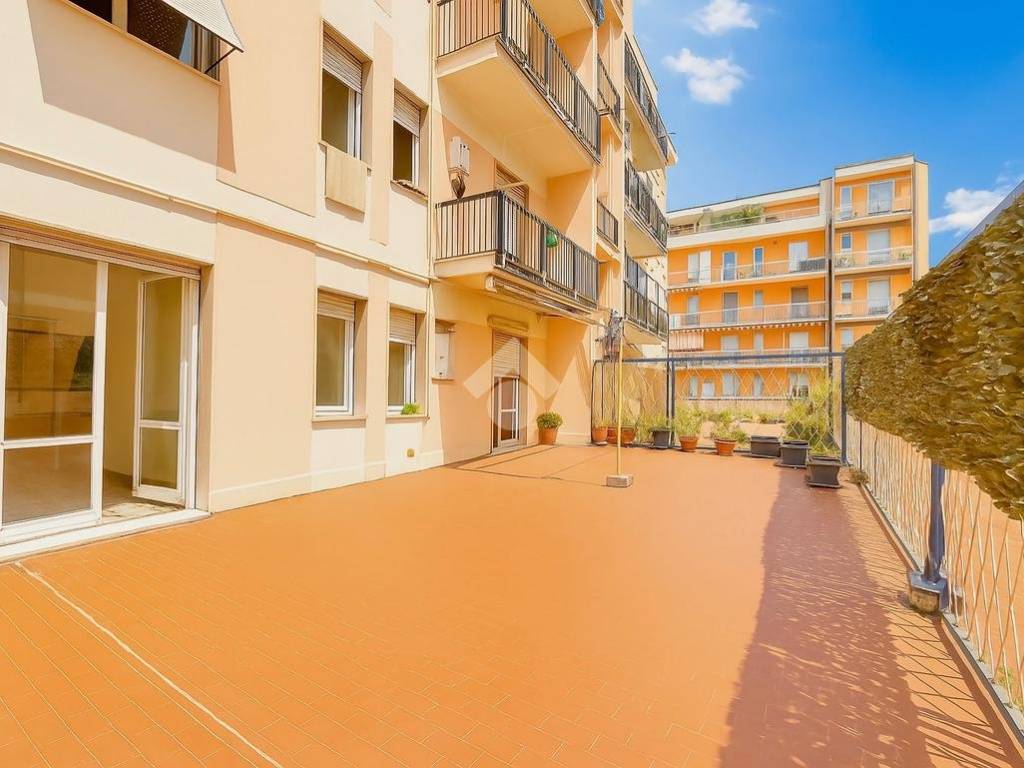Appartamento a Albenga in Via Alcide De Gasperi, 13 - Foto 2