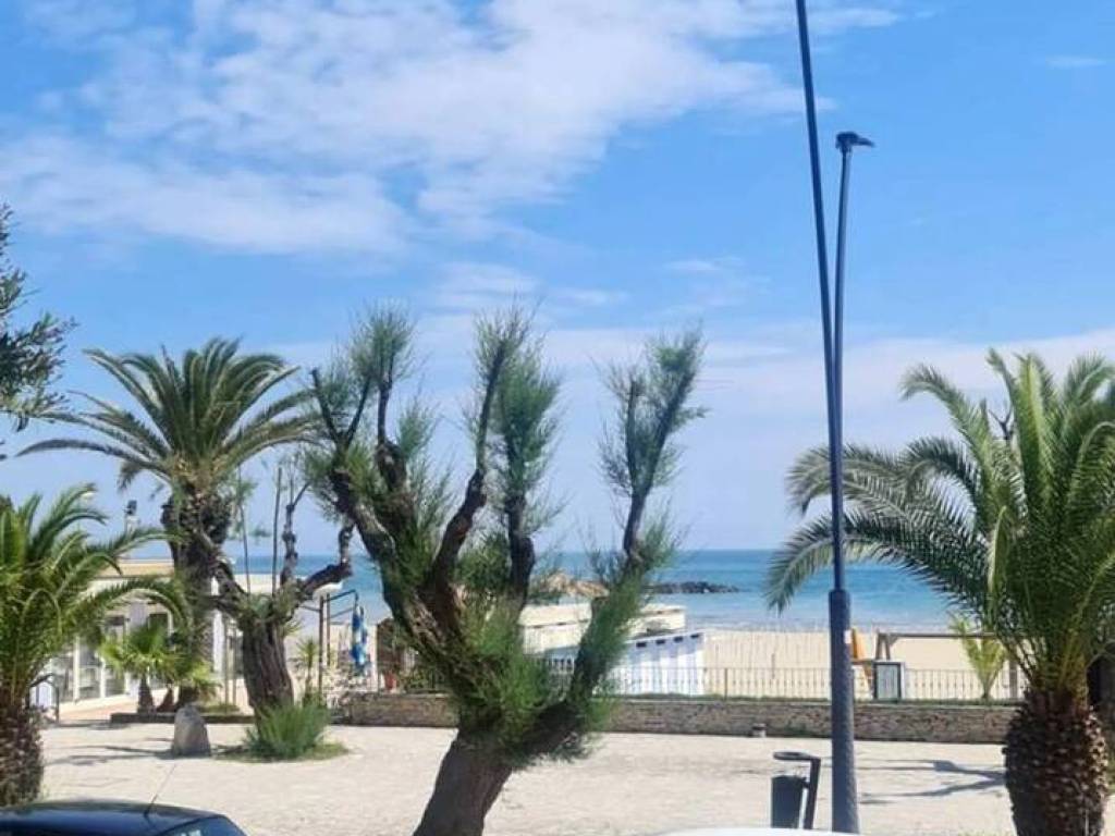 Appartamento a San benedetto del tronto in Viale Europa, 86 - Foto 2