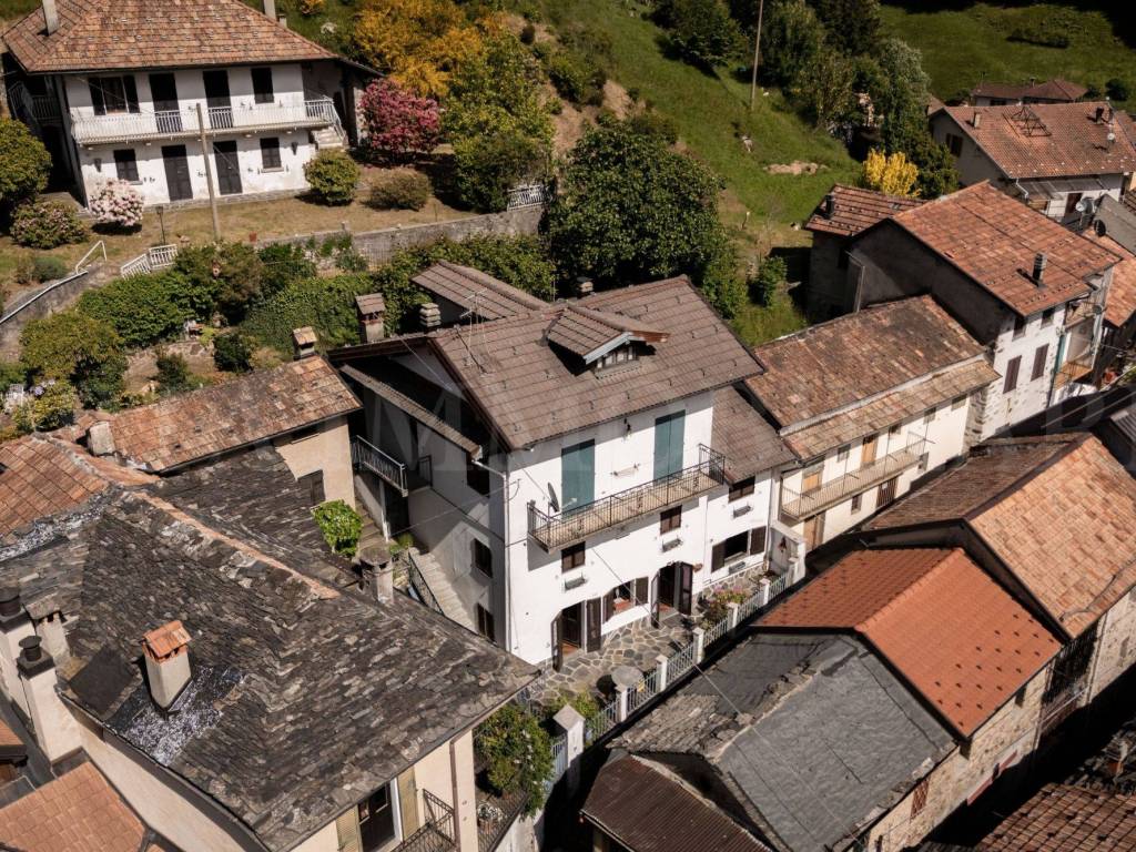 Casa indipendente a Quarna sotto in Via Quarna Sopra, 3 - Foto 2