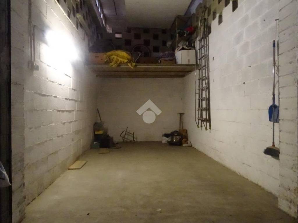 Box / garage a Alessandria in Via Giuliano Porta, 24 - Foto 3