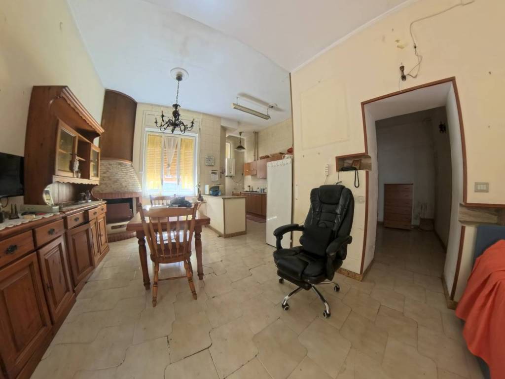 Appartamento a Salerno in Via Raffaele Cavallo - Foto 5
