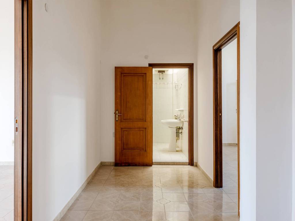 Appartamento a Francavilla fontana in Via Simeana, 124 - Foto 3