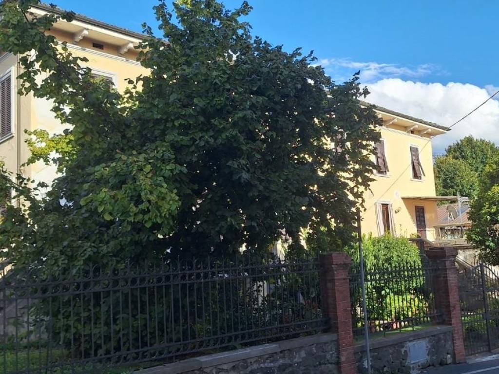 Villa a Barga - Foto 2