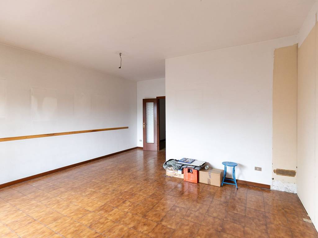 Appartamento a Saronno in Via Giuseppe Frua, 77 - Foto 4