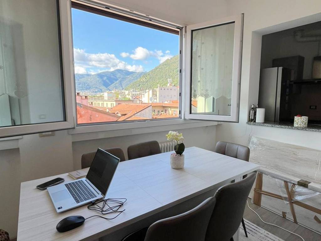 Appartamento a Como in Via Bonanomi - Foto 4