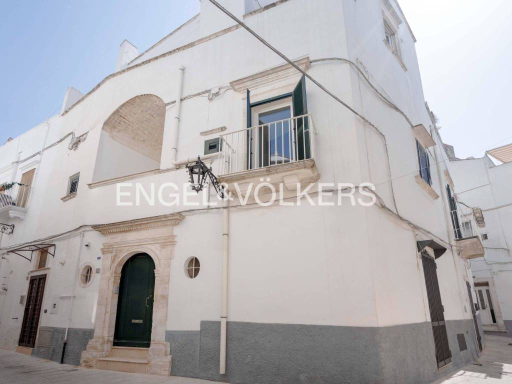 Casa indipendente a Martina franca in Via Conte Ugolino Vico 1 - Foto 2