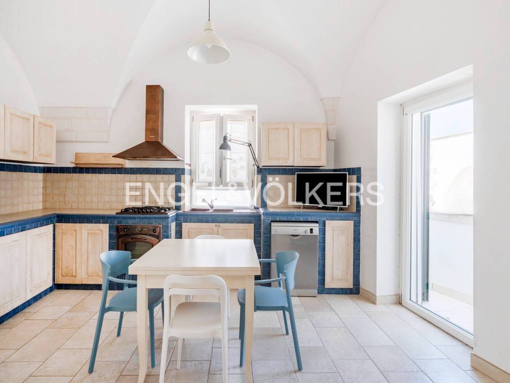 Casa indipendente a Martina franca in Via Conte Ugolino Vico 1 - Foto 5