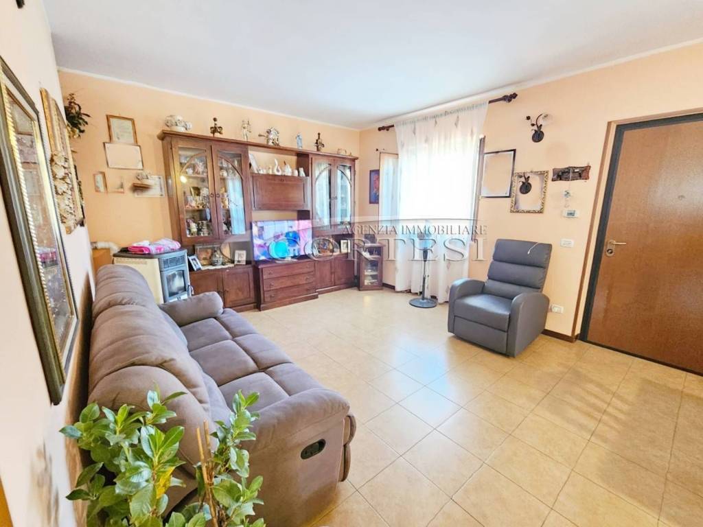 Appartamento a Umbertide in Via Alessandro Magi Spinetti, 27 - Foto 3