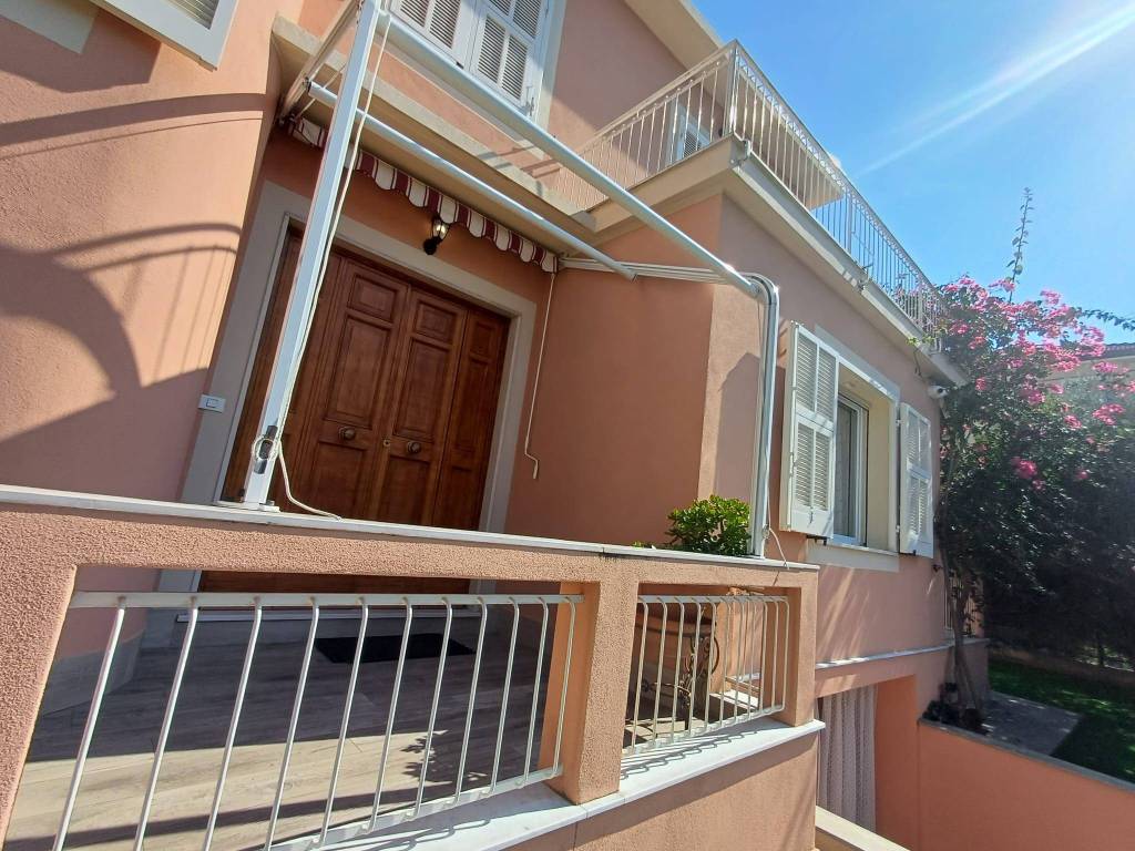 Villa a Loano in Via Palestro - Foto 2