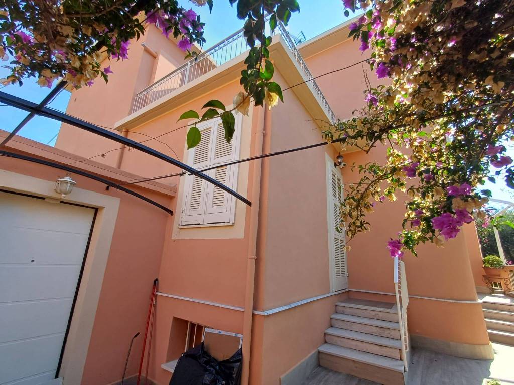 Villa a Loano in Via Palestro - Foto 5
