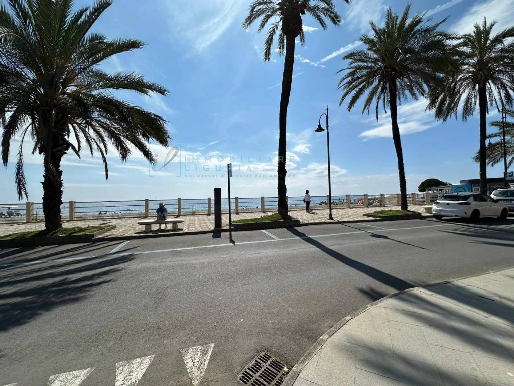 Appartamento a Albenga in viale italia - Foto 3