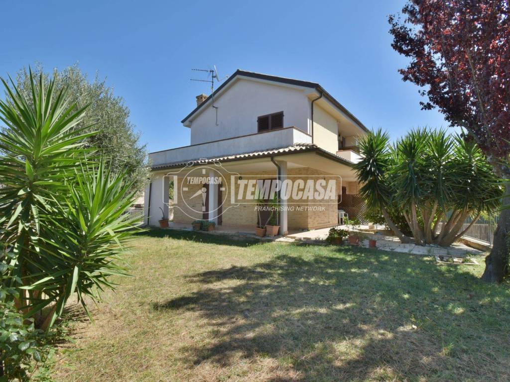 Villa a Porto recanati in Via delle Ginestre - Foto 3