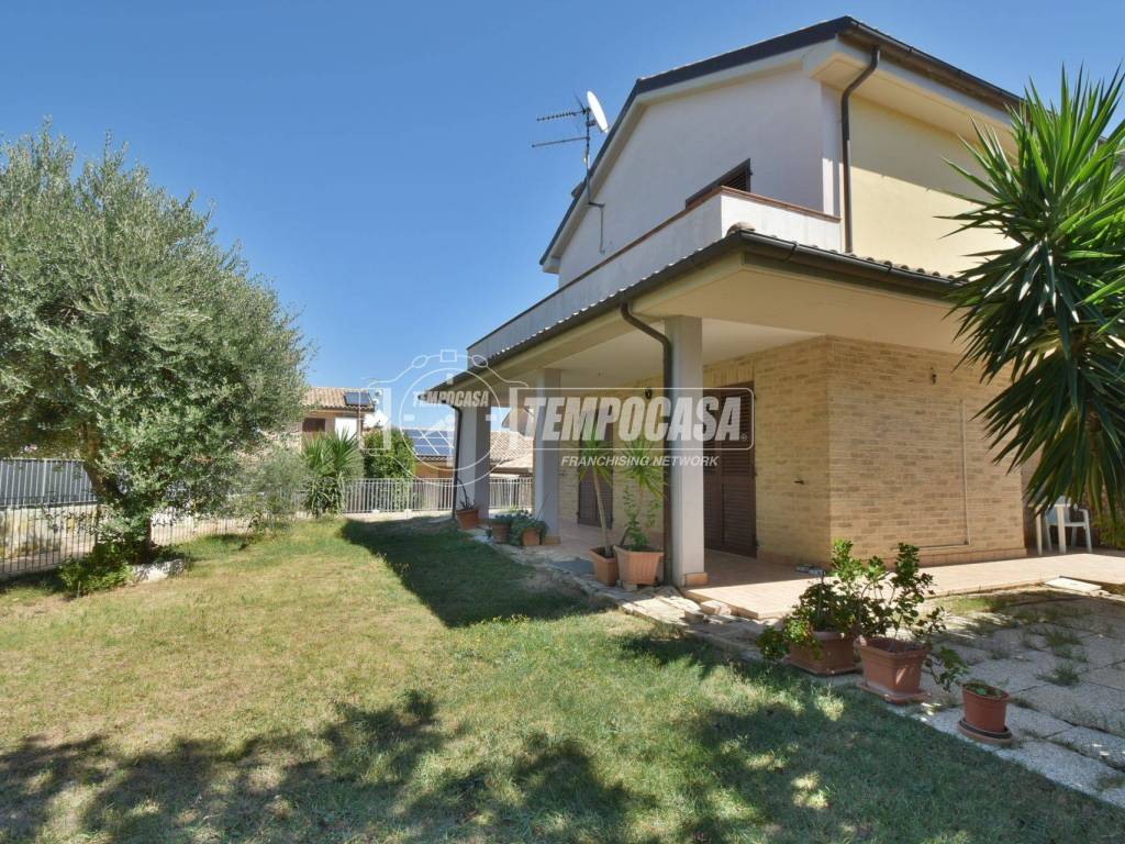 Villa a Porto recanati in Via delle Ginestre - Foto 4