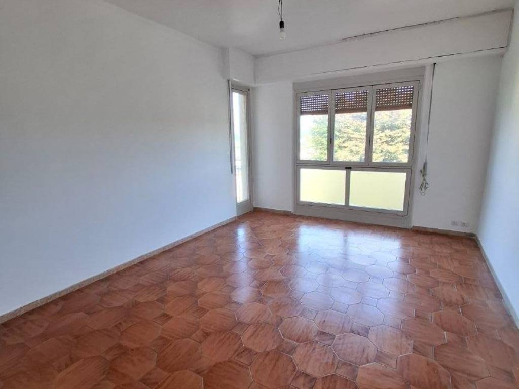 Appartamento a Vedano olona in Via Adua - Foto 4