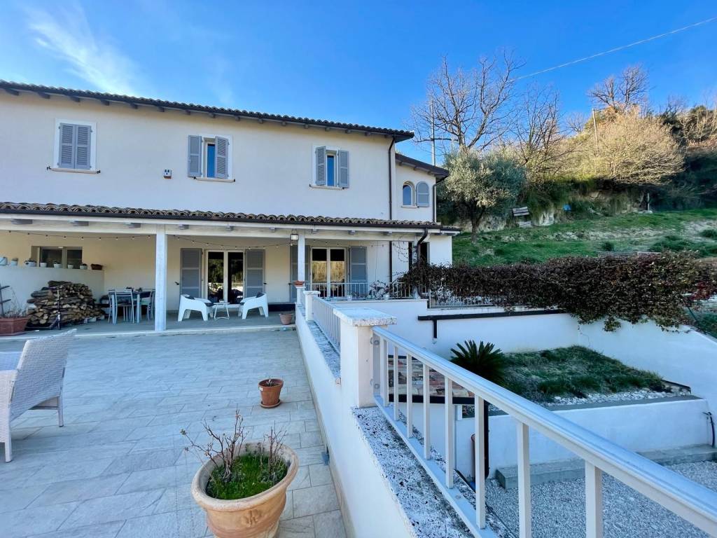 Villa a Ascoli piceno in Via Bella Valle - Foto 2