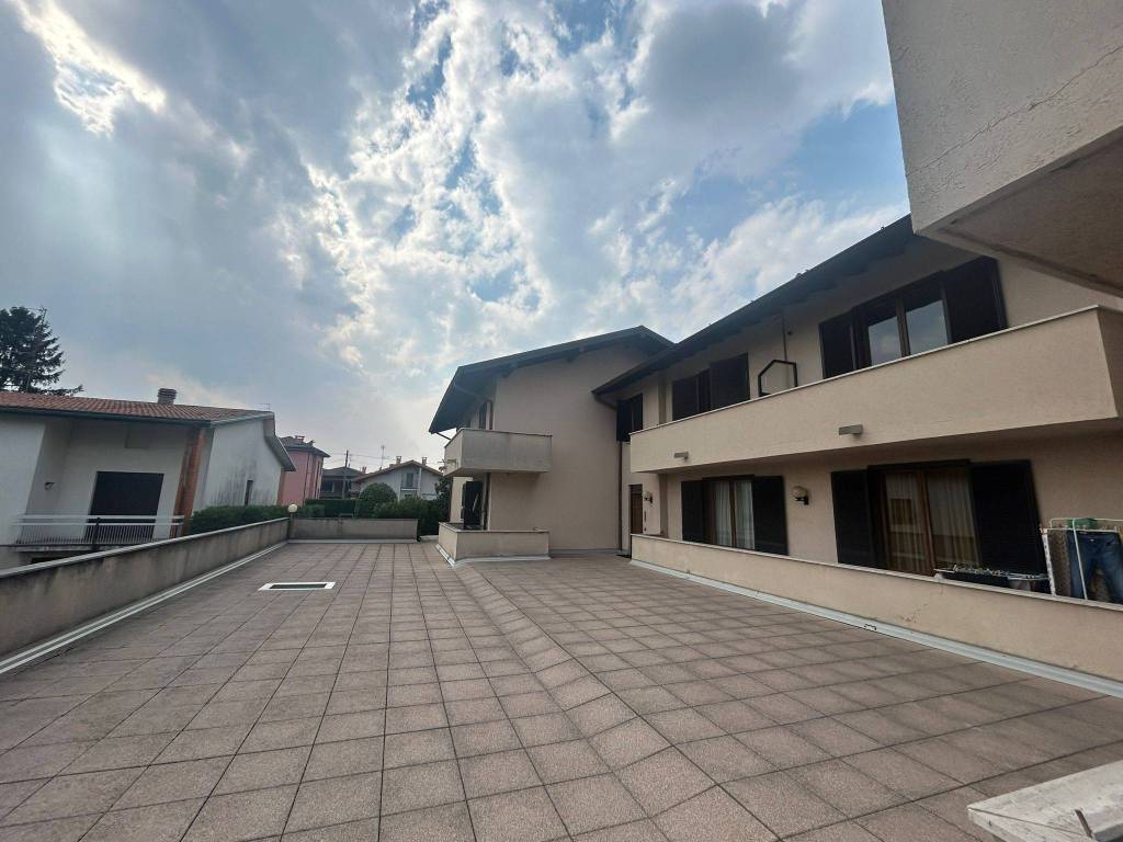 Appartamento a Arsago seprio in Via Leonardo da Vinci, 32 - Foto 2