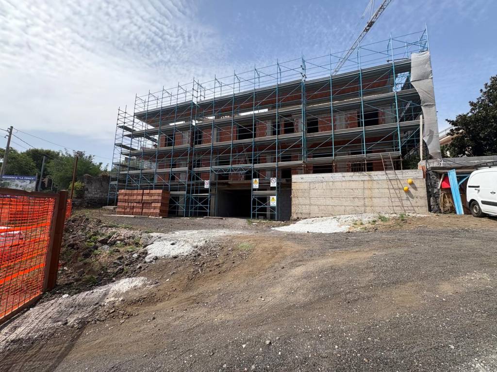 Appartamento a Trecastagni in Via Madonna dell'Indirizzo - Foto 2