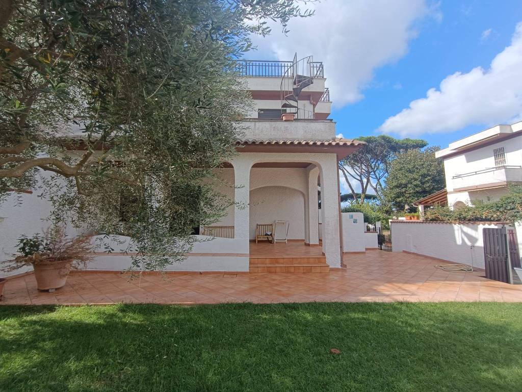 Villa a Terracina in Lido Azzurro - Foto 2