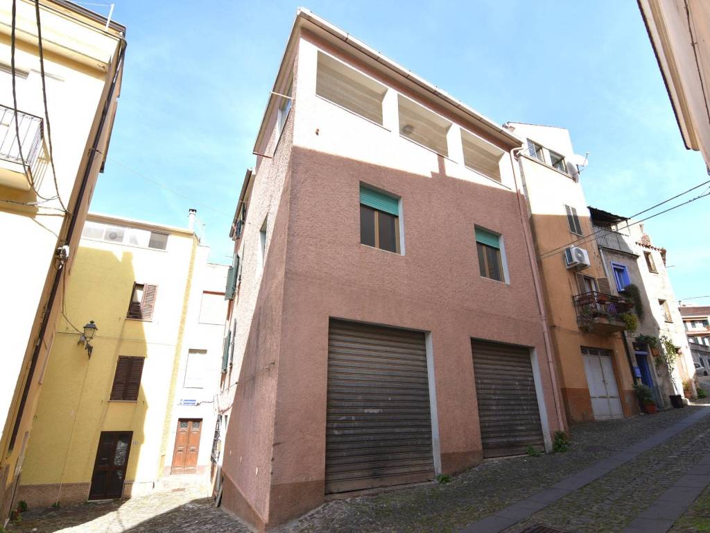 Villa a Cuglieri in Via Giovanni Maria Angioj, 4 - Foto 2