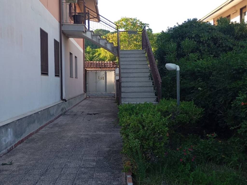 Appartamento a Nicolosi in Via Giacomo Leopardi, 34 - Foto 2