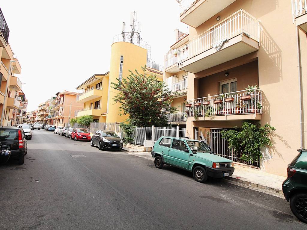 Appartamento a Ficarazzi in Via Ugo La Malfa - Foto 2