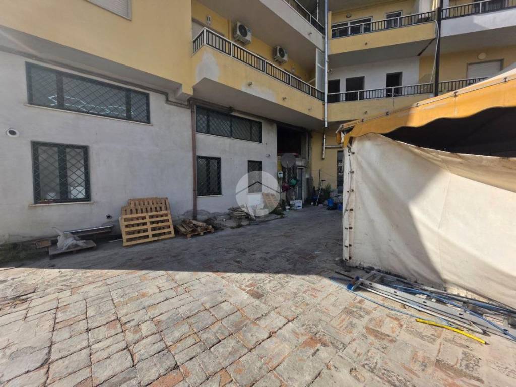 Box / garage a Montesarchio in Via Pasquale Biondi - Foto 5