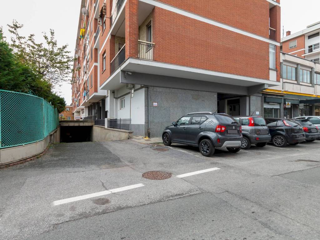 Box / garage a Saluzzo in Via Marconi, 4 - Foto 2