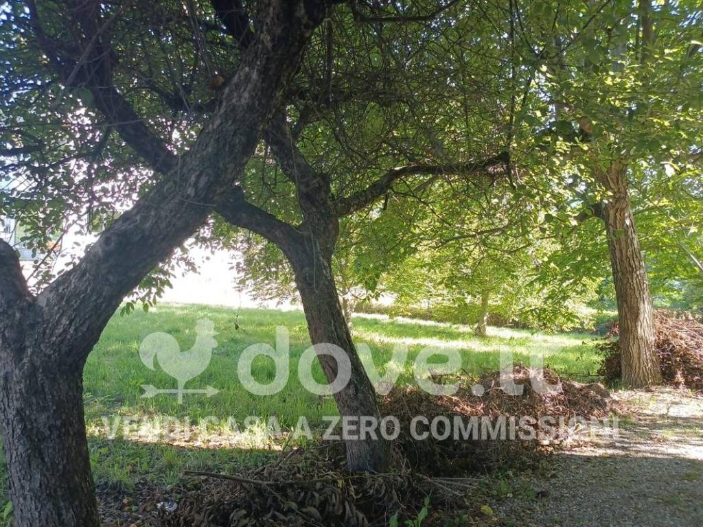Villa a Besozzo in Via Trieste, 34 - Foto 2