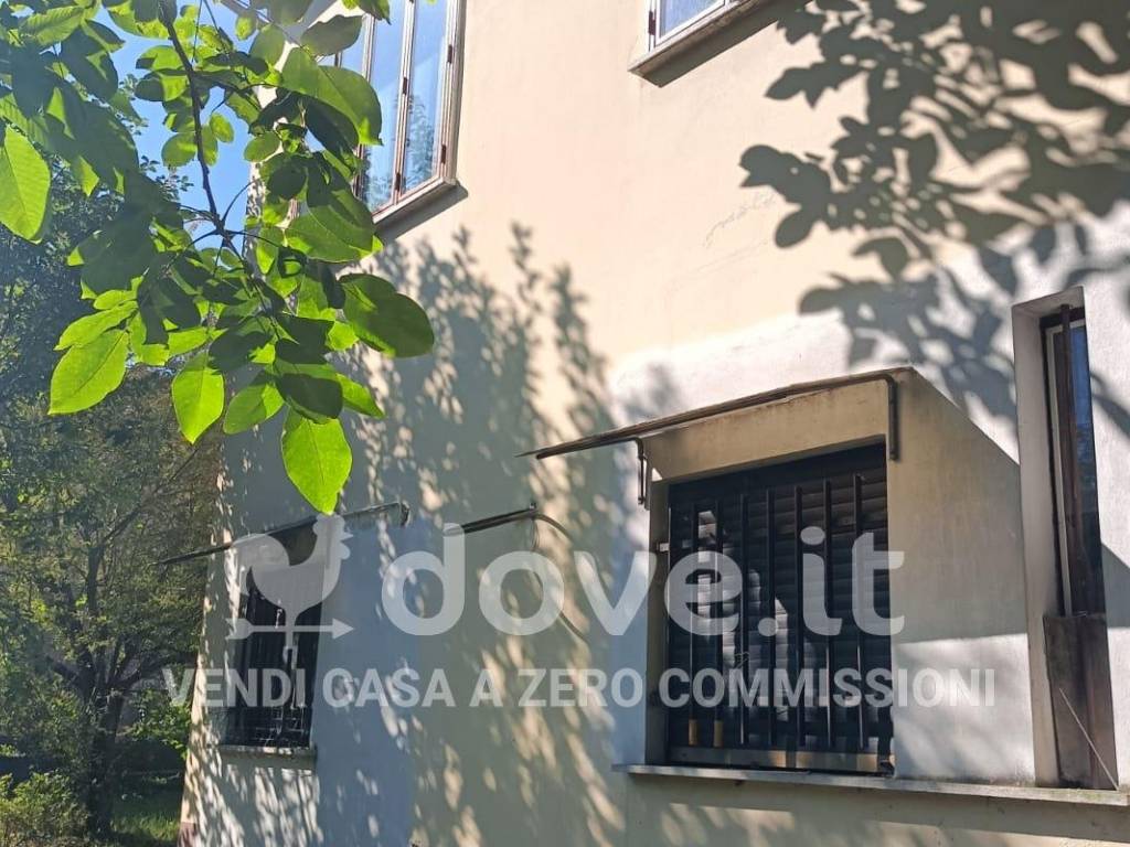 Villa a Besozzo in Via Trieste, 34 - Foto 5