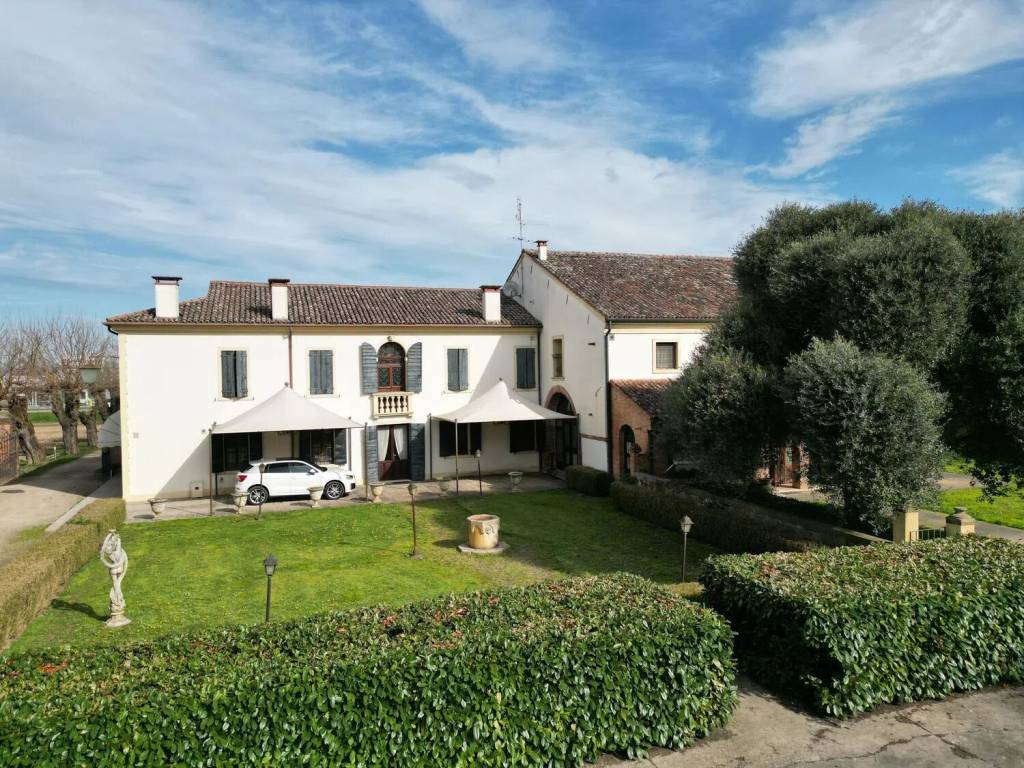 Villa a Borgo veneto in Via Pasquale Longo - Foto 2