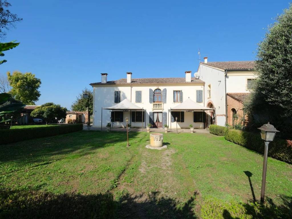 Villa a Borgo veneto in Via Pasquale Longo, 8 - Foto 3