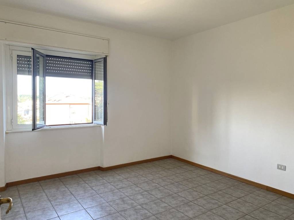 Appartamento a Grandate in Via Alessandro Volta - Foto 4