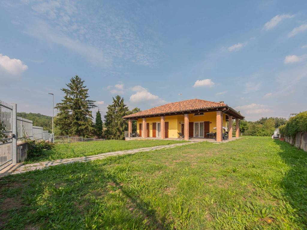 Villa a Asti in Frazione Quarto Inferiore - Foto 2
