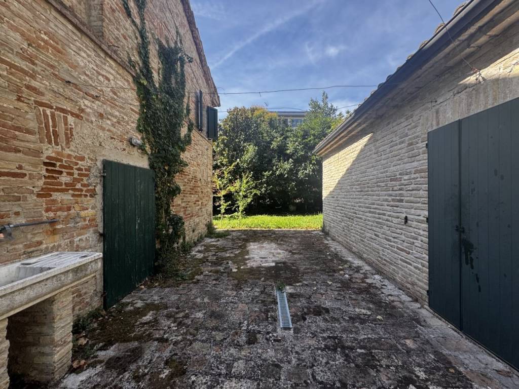 Rustico / casale a Jesi in Via Augusto Bernacchia - Foto 3