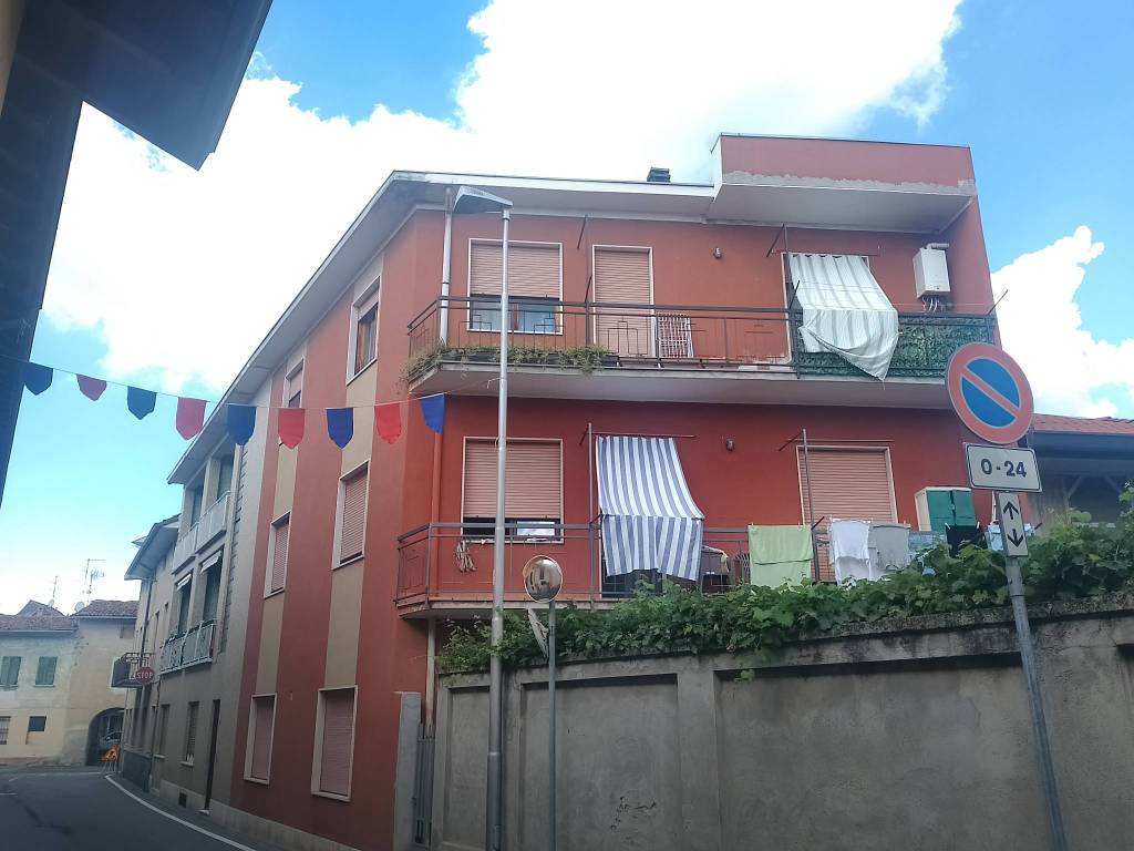 Appartamento a Cameri in Via Novara - Foto 2