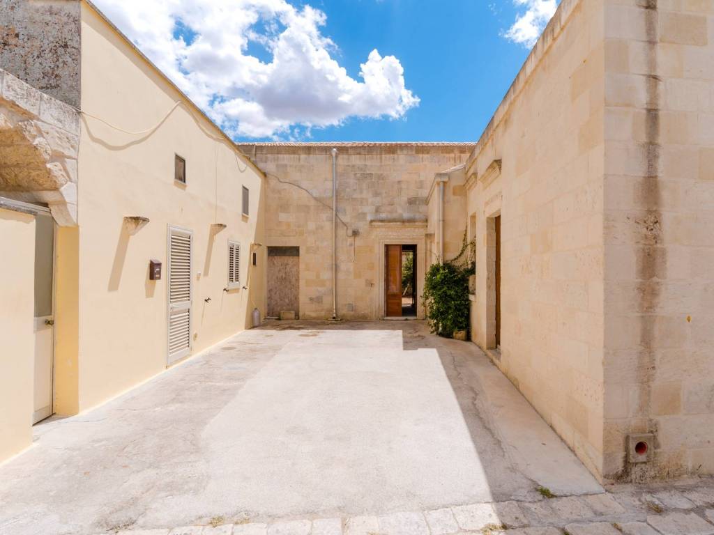 Casa indipendente a Martano in Via Giudeca, 7 - Foto 2