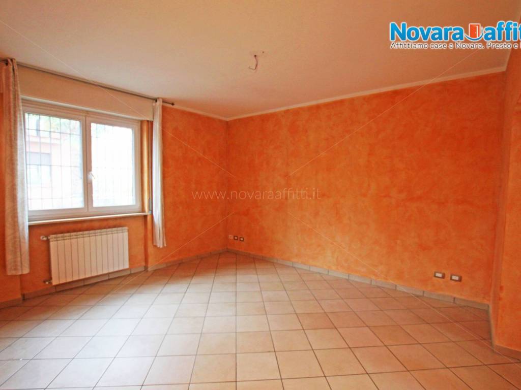 Appartamento a Novara in Via Sabotino - Foto 2