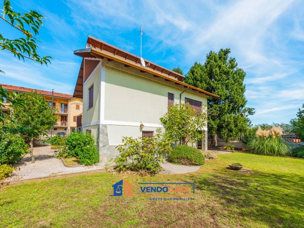 Villa a Leinì in Via Antonio Bertolotti, 10 - Foto 4