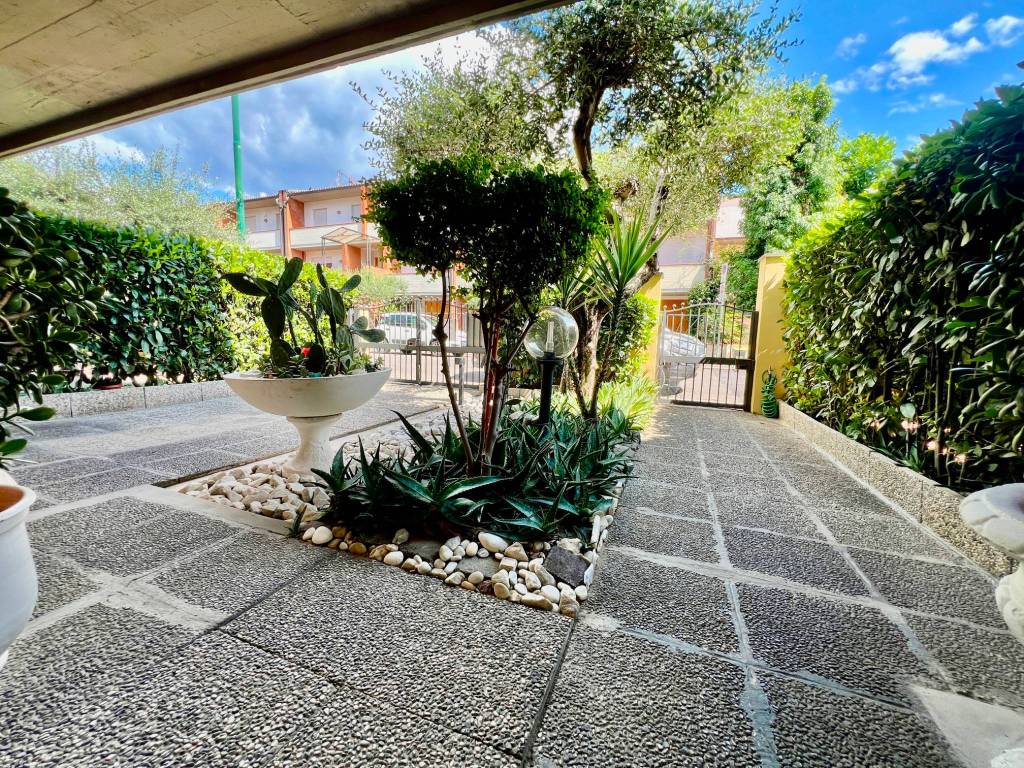 Casa indipendente a Campi bisenzio in Via della Repubblica - Foto 2