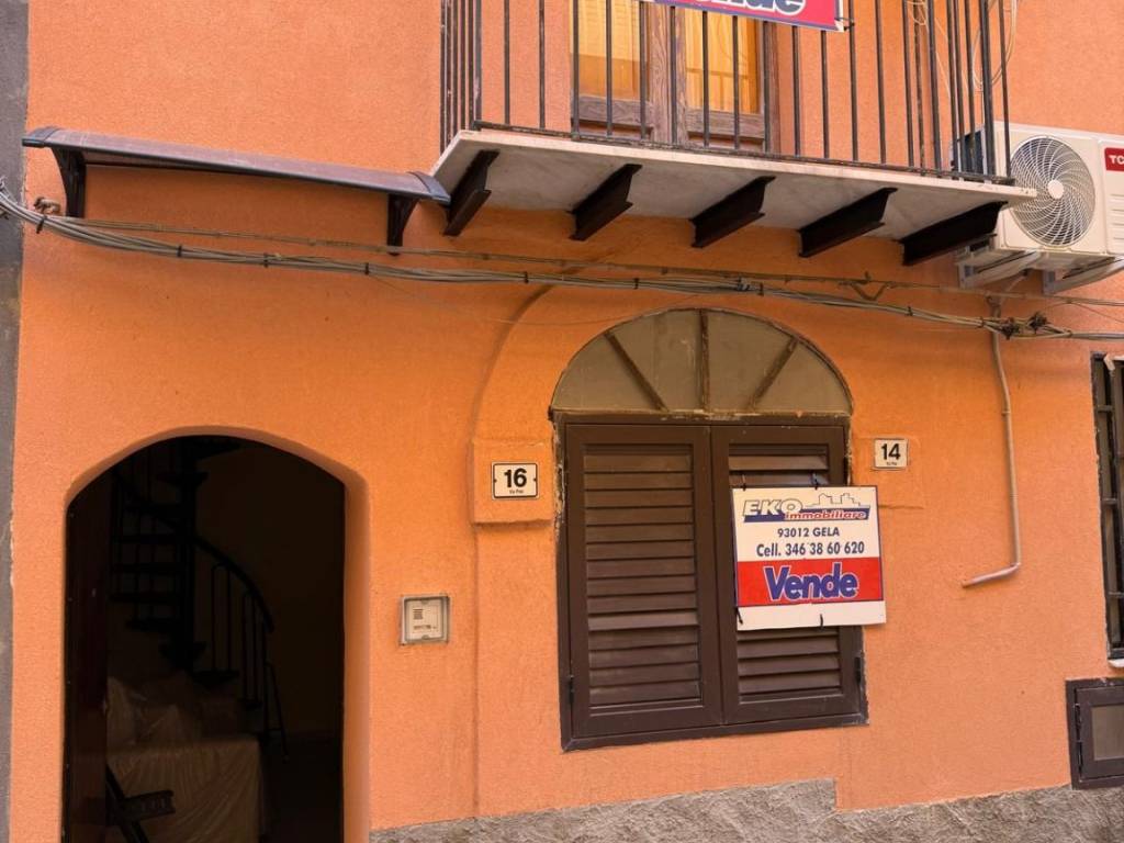 Palazzo / stabile a Gela in Via Pisa - Foto 2