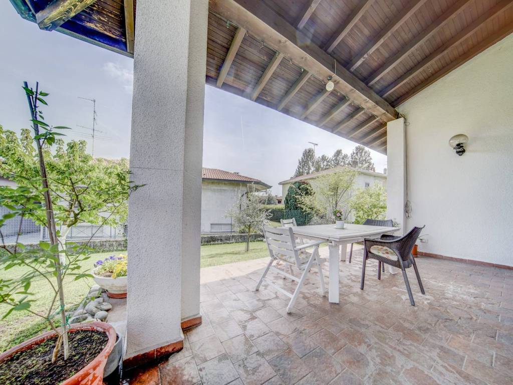 Villa a Somma lombardo in Via Guido Visconti di Modrone - Foto 5