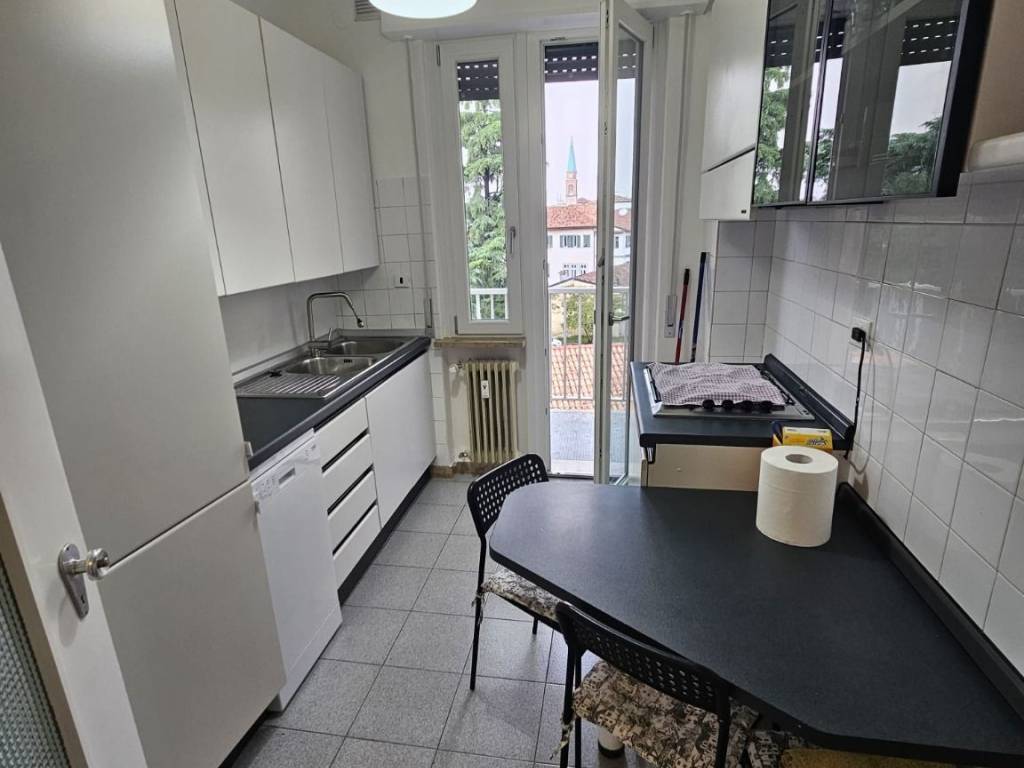 Appartamento a Udine in Via Raimondo d'Aronco, 37 - Foto 2
