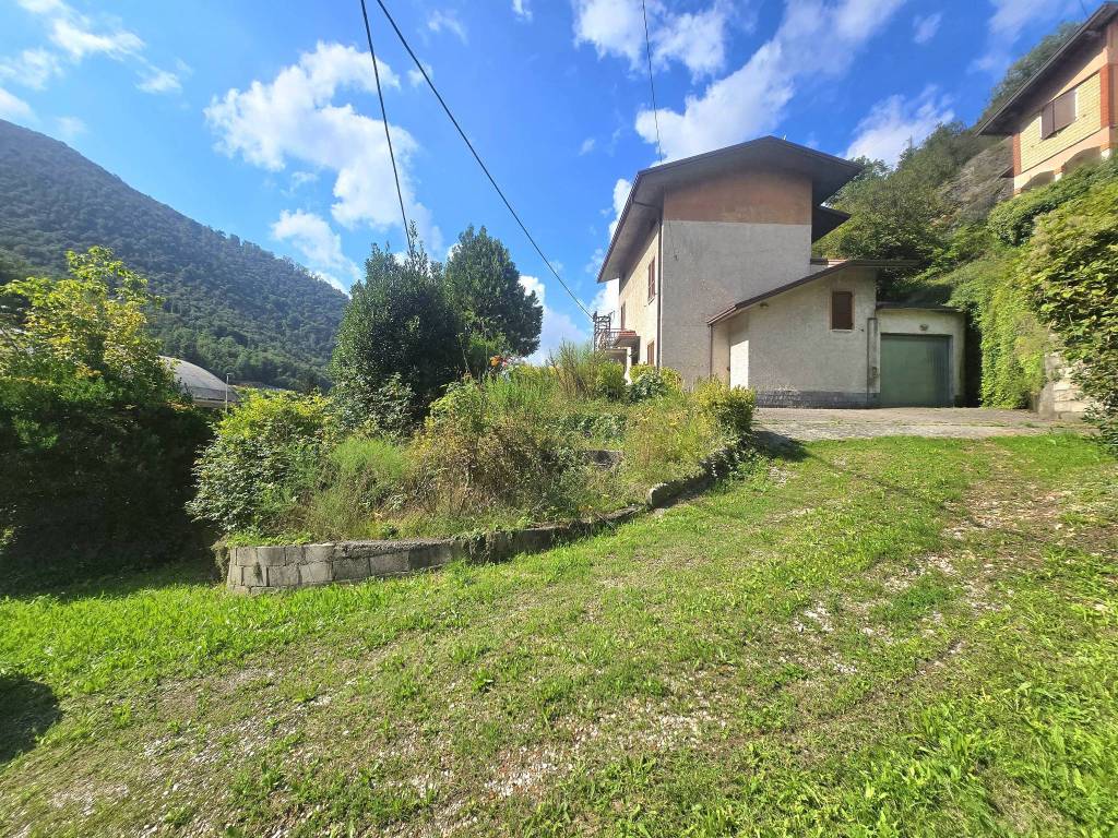 Casa indipendente a Sarezzo in Via Angelo Antonini - Foto 2