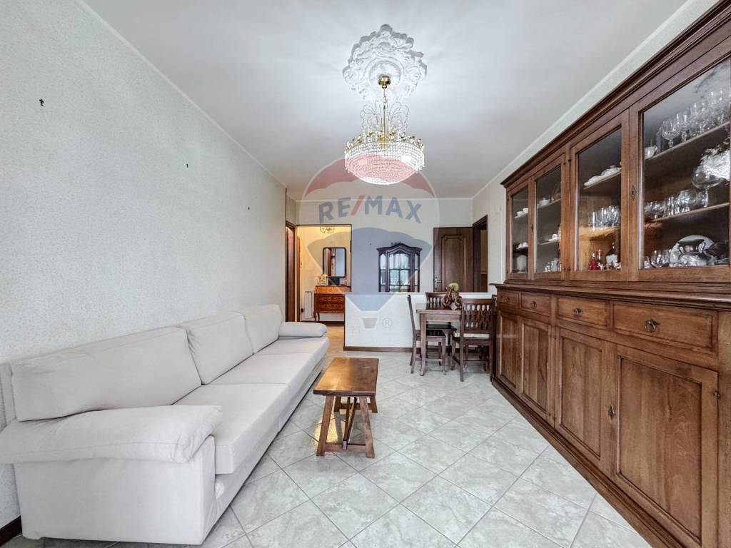 Appartamento a Vercelli in Via Monfalcone, 37 - Foto 2