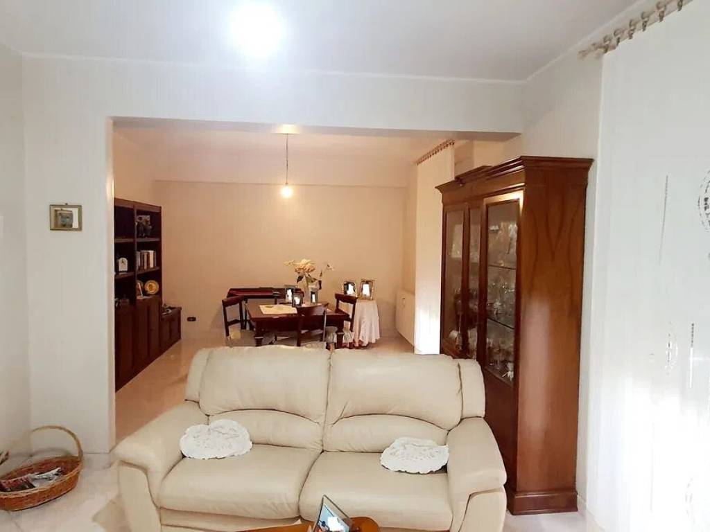 Appartamento a Reggio calabria in Via Saracinello, 49 - Foto 4