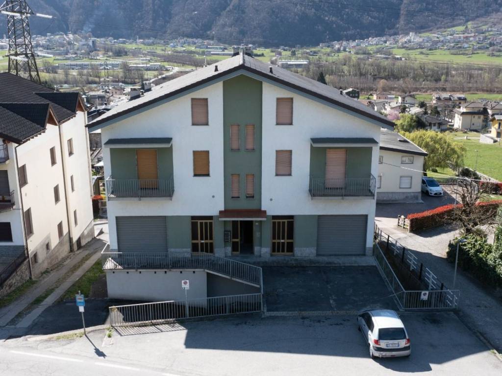 Palazzo / stabile a Berbenno di valtellina in Via Berbenno, 513 - Foto 2