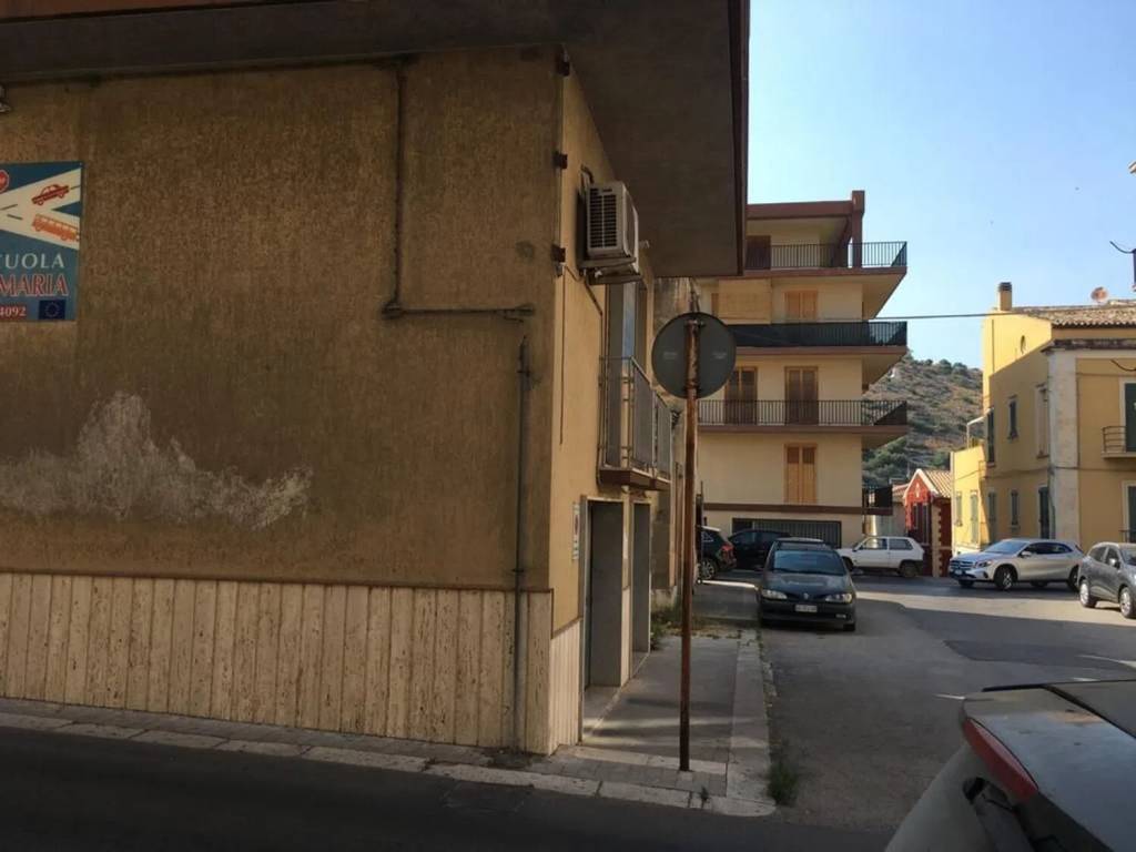Immobile a Scicli in Via Bixio, 91 - Foto 2