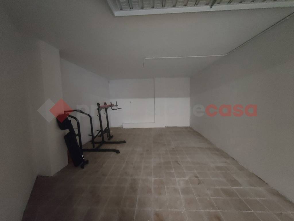 Box / garage a Capraia e limite in Via Bruno Buozzi, 26 - Foto 2