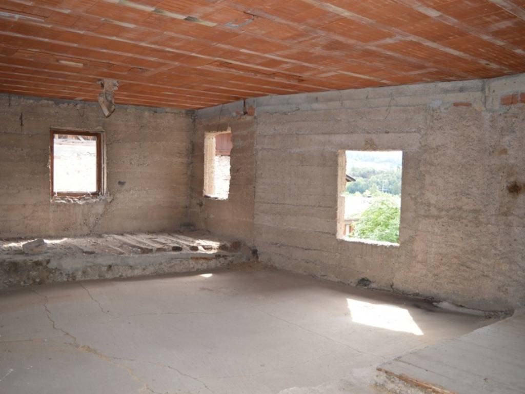 Casa indipendente a Romeno in Via di Santo Stefano, 4 - Foto 4