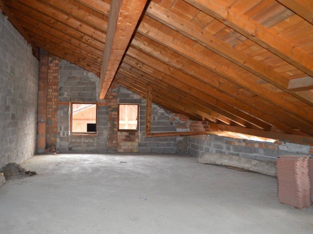 Casa indipendente a Romeno in Via di Santo Stefano, 4 - Foto 5